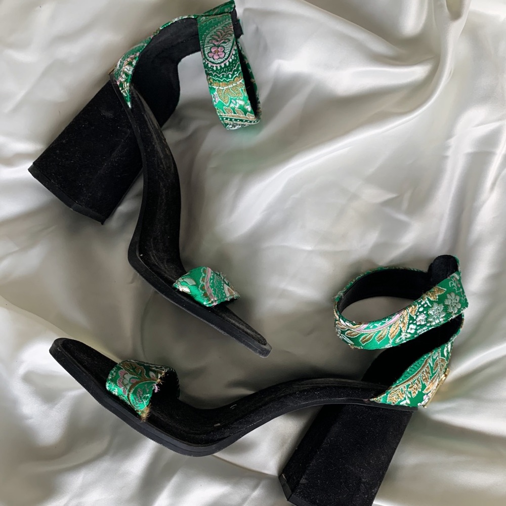 Oriental floral print thick heels H&M